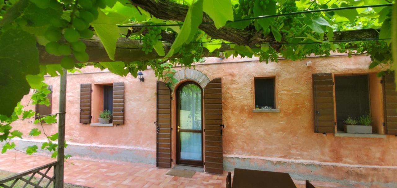 Agriturismo La Lenticchia Фратта-Терме Екстер'єр фото