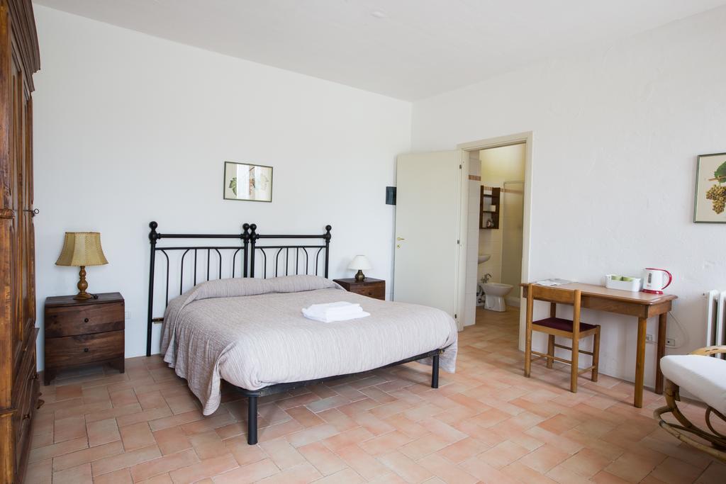 Agriturismo La Lenticchia Фратта-Терме Екстер'єр фото